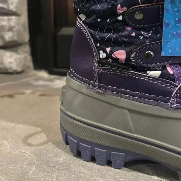 Tundra Perth Water resistant Thermolite insulation, zip up faux fur, snow boots - Picture 4 of 14